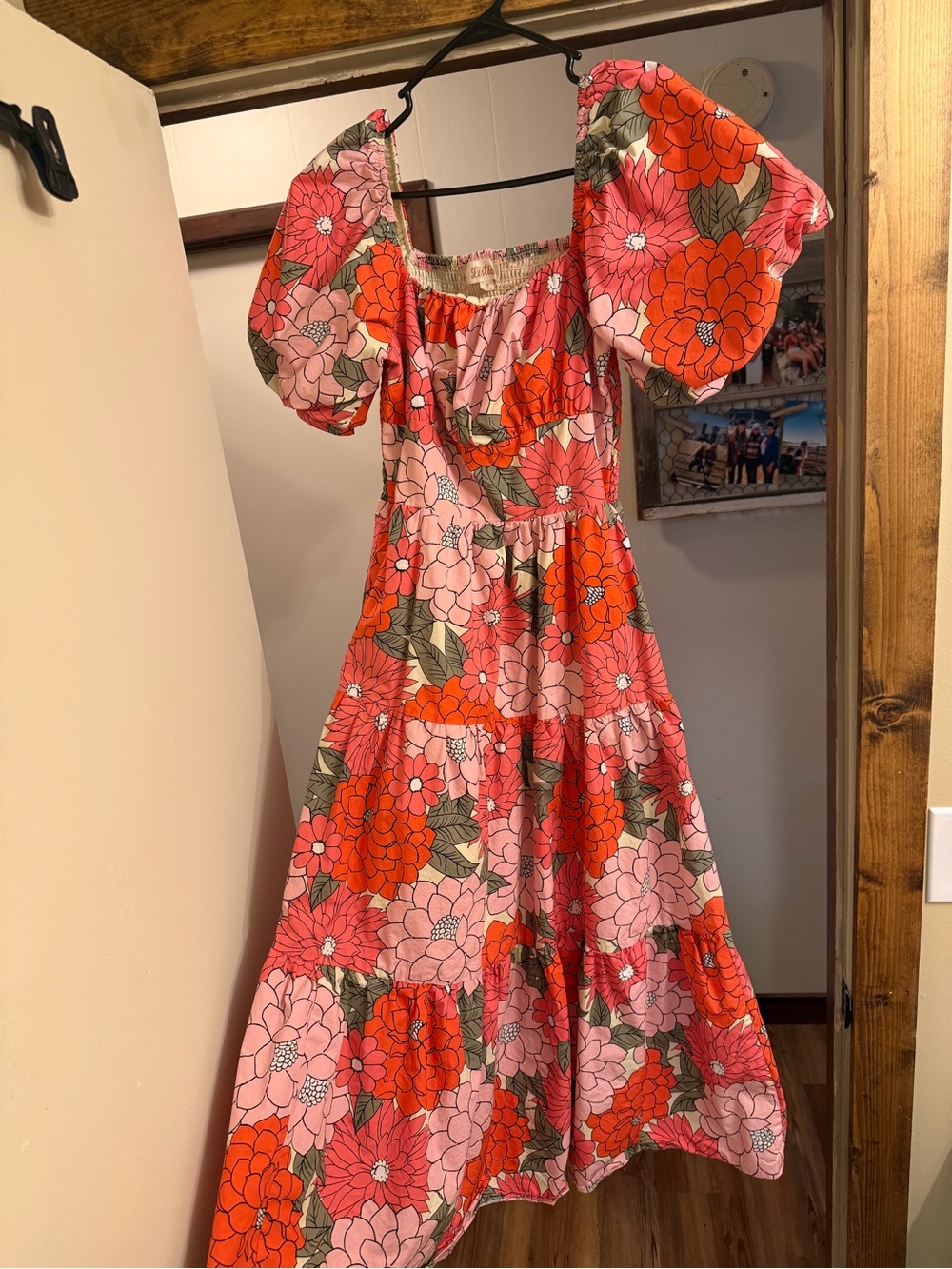 Floral Puff-Sleeve Maxi Dress in Pink and Coral